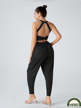 Halara Easy Peasy Jumpsuit 🖤